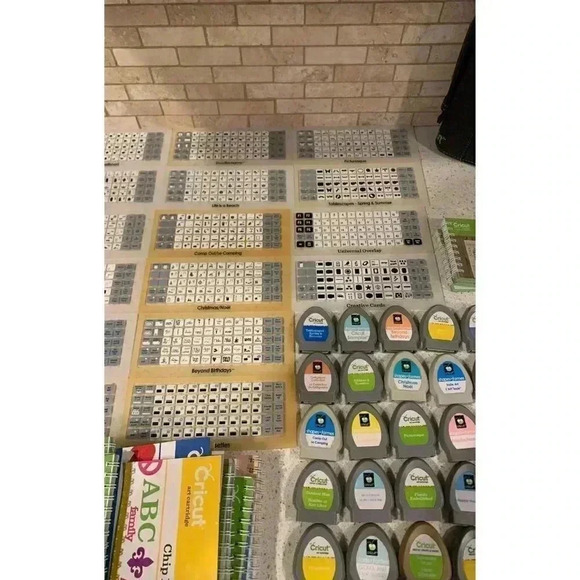 cricut mega bundle - Picture 4 of 12
